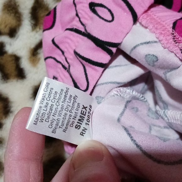 FINAL Price before donated. NWOT Emme Jordan "LOVE" 2pc Pjs Sz S - Picture 10 of 12
